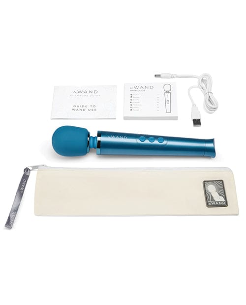 Le Wand Petite Rechargeable Massager Massage Products